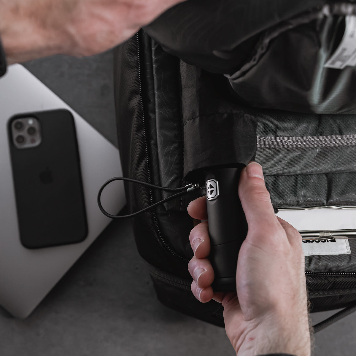 RainTorch™ Umbrella |  Pivoting Flashlight | Auto Open/Close & Grip Handle